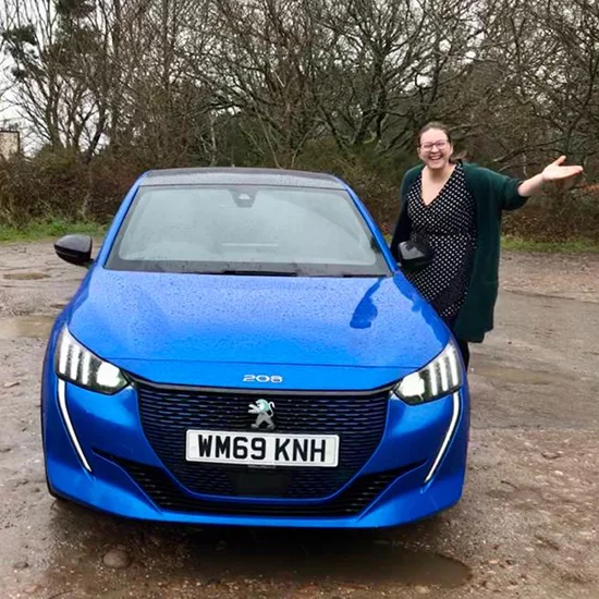 peugeot e-208 review